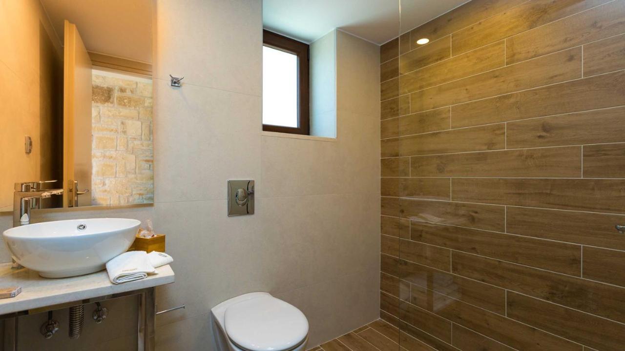 Villa Emilia I Luxury, Amazing Seaview, Next To The Town 키사모스 외부 사진